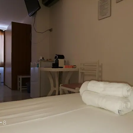 Forimia Alojamento de Acomodação e Pequeno-almoço Maruggio